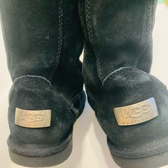UGG Tall Black wool lined NEW CONDITION winter boots - Picture 8 of 12